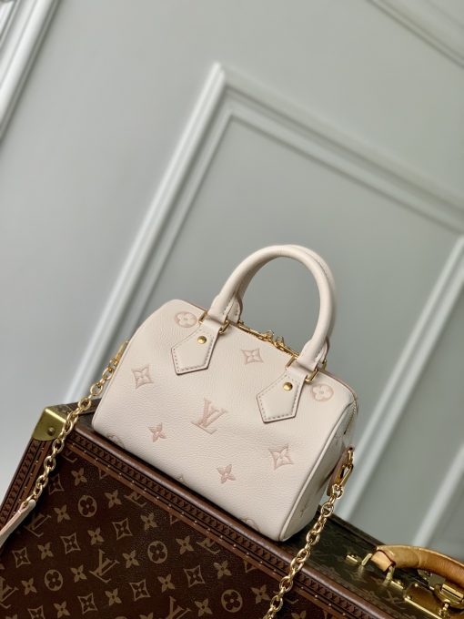 Top quality original order M14291 produced by LvjiaThis Speedy Bandouli è re 20 handbag revitalizes the brand's classic Monogram Empreinte leather, outlining the pattern in the same color tone, and enriching the details with striped lining, eye-catching padlocks, and detachable chains. The compact configuration can accommodate daily needs and is suitable for both handheld and crossbody.13.5 x 12 x 20.5 cm 900(Height x Width x Length) - 图片 3