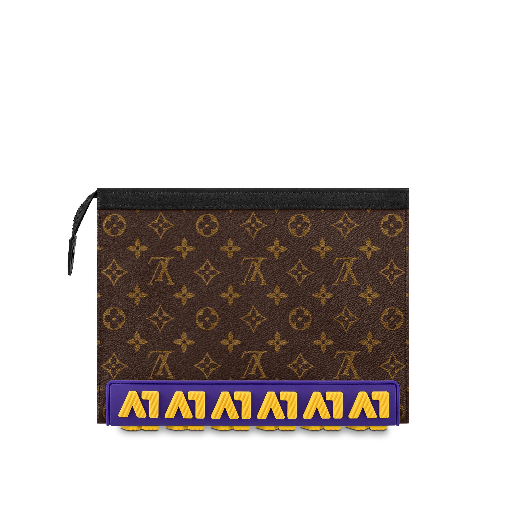 Louis Vuitton Pochette Voyage MM M80792